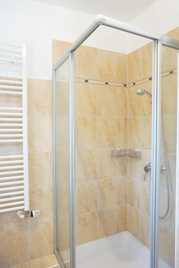 Ferienwohnung Berta Lueneburg ภายนอก รูปภาพ